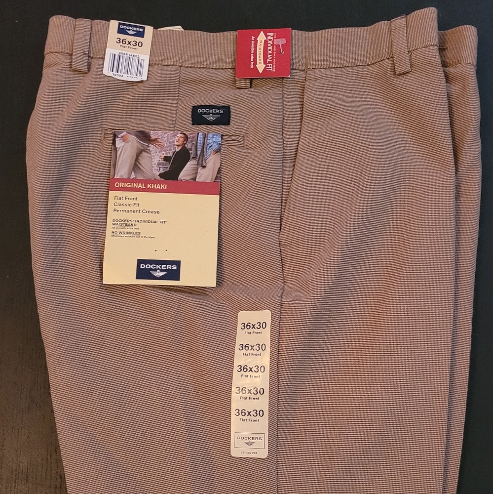 Dockers flat front slacks size 36x30